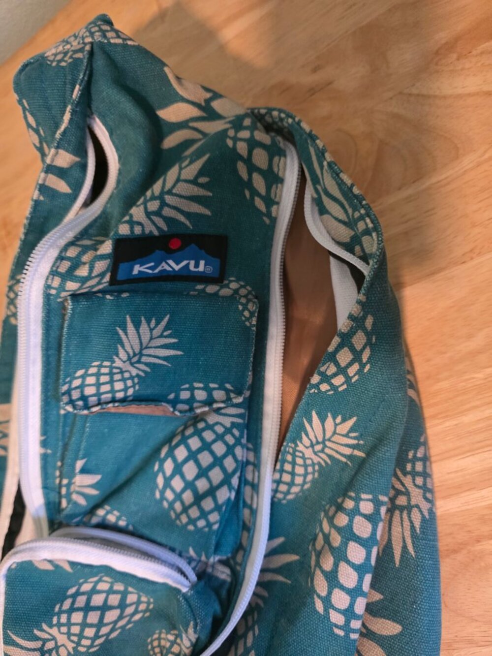 KAVU - Picture 3 of 6